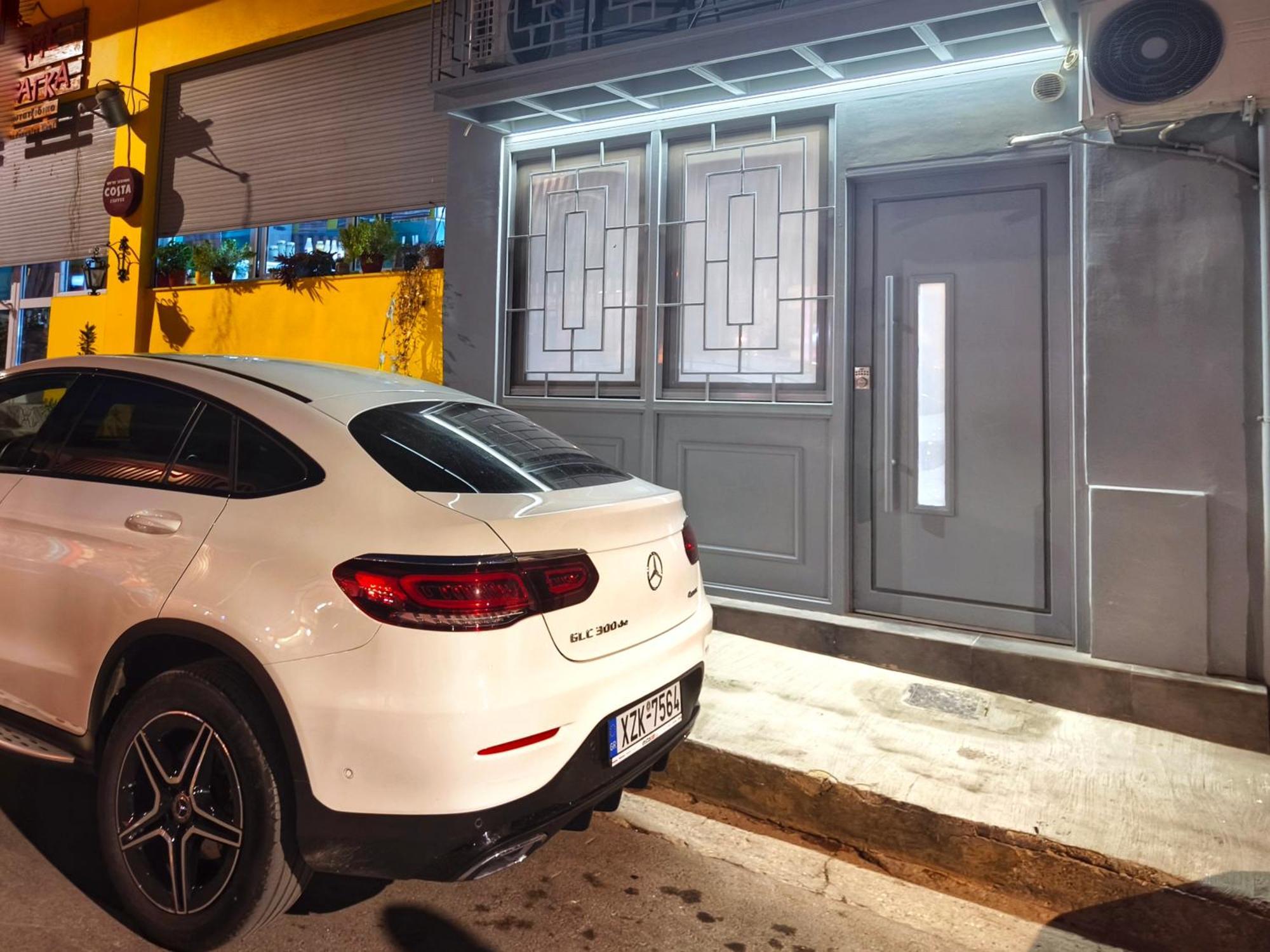 Athens Vibe In Historic Centerアパートメント エクステリア 写真